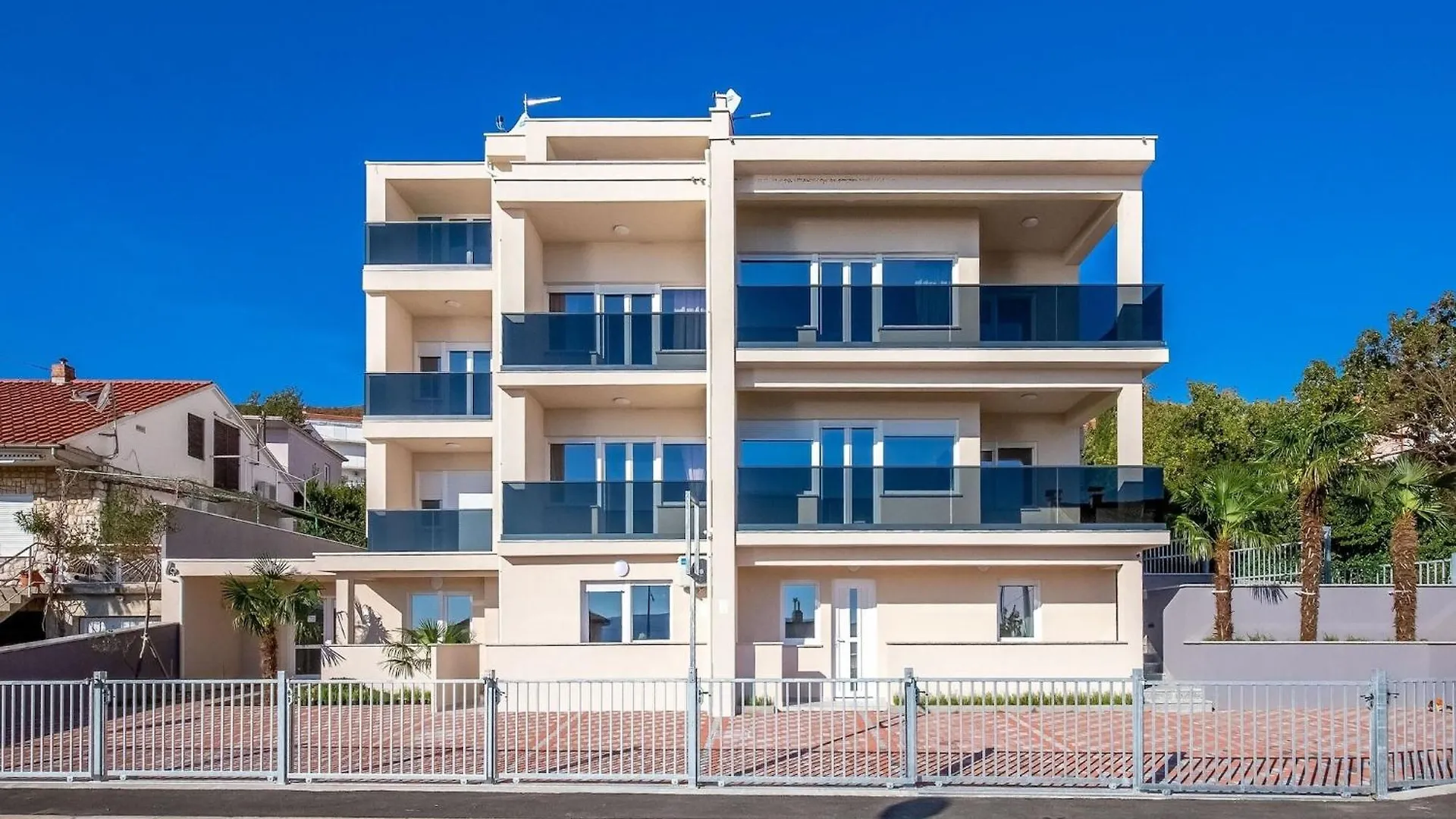 Gorgeous Homes With Swimming Pool Jacuzzi And A Magnificent Sea View Dramalj