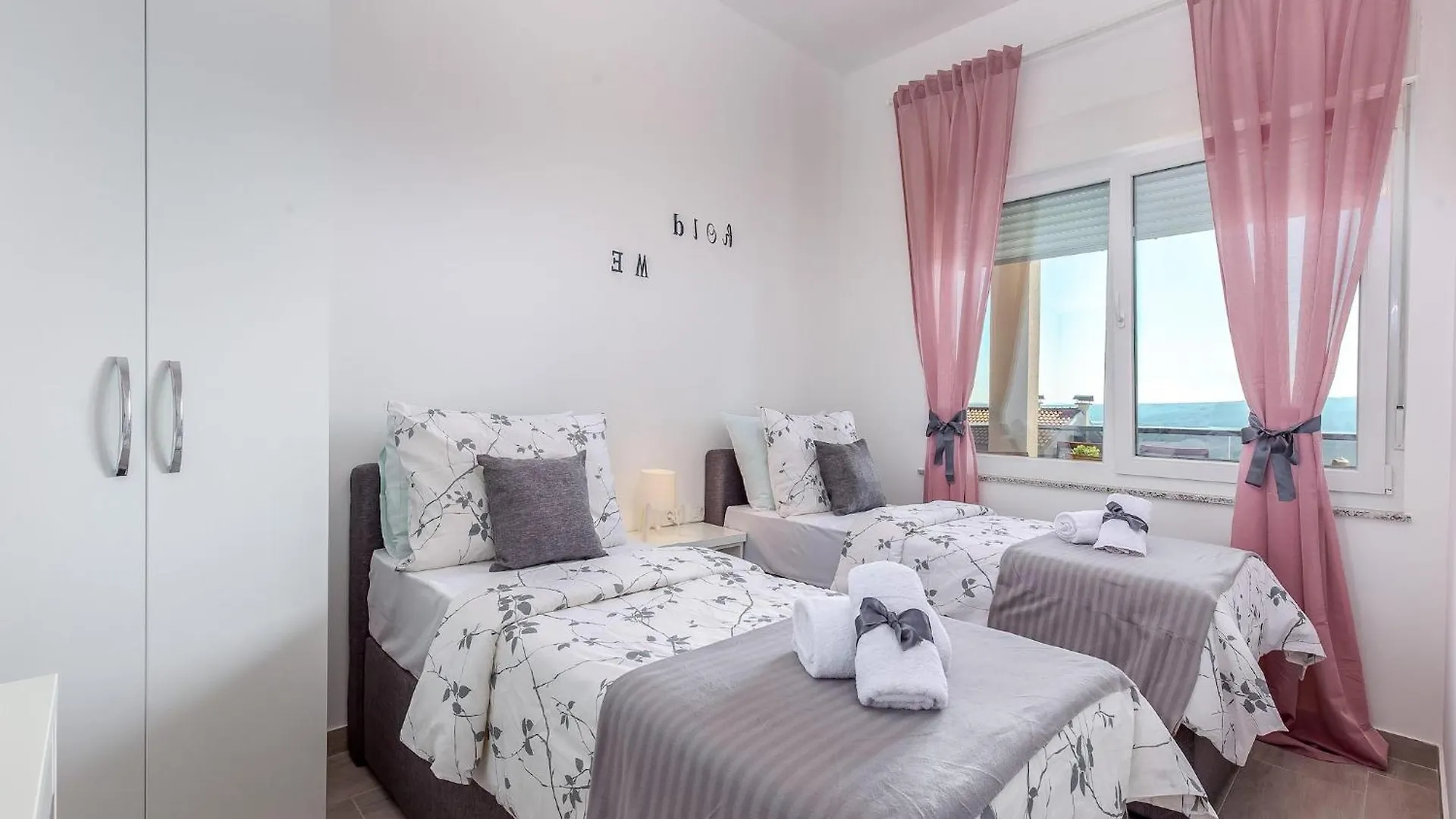 Villa Gorgeous Homes With Swimming Pool Jacuzzi And A Magnificent Sea View Dramalj