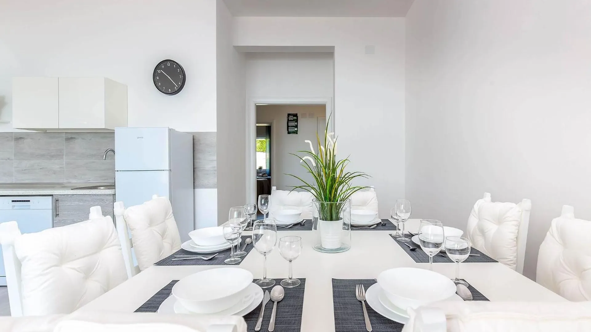 Gorgeous Homes With Swimming Pool Jacuzzi And A Magnificent Sea View Dramalj Villa