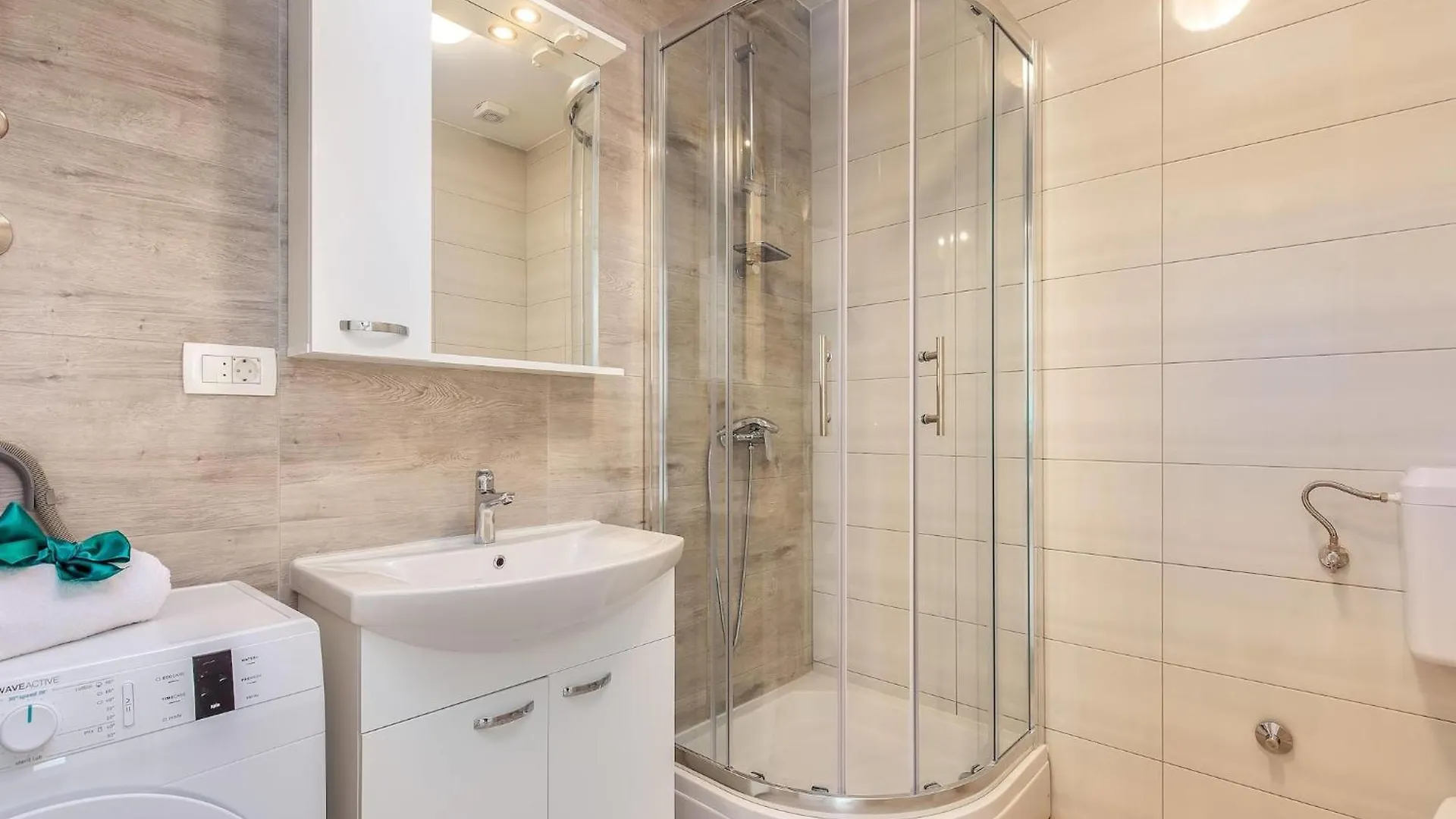 Villa Gorgeous Homes With Swimming Pool Jacuzzi And A Magnificent Sea View Dramalj Kroatien